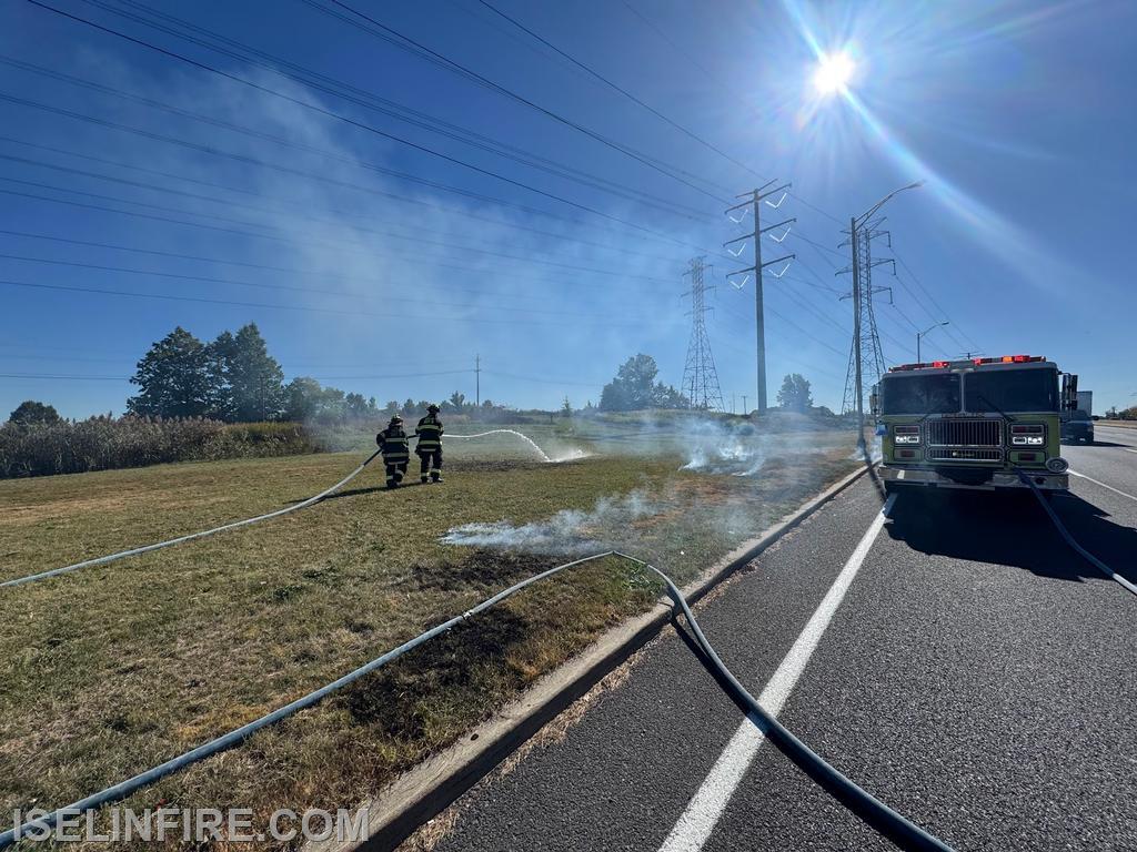 Brush Fire on Route 1 - Iselin Volunteer Fire Company #1 - District 9